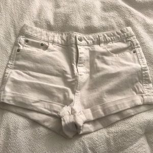 white jean shorts